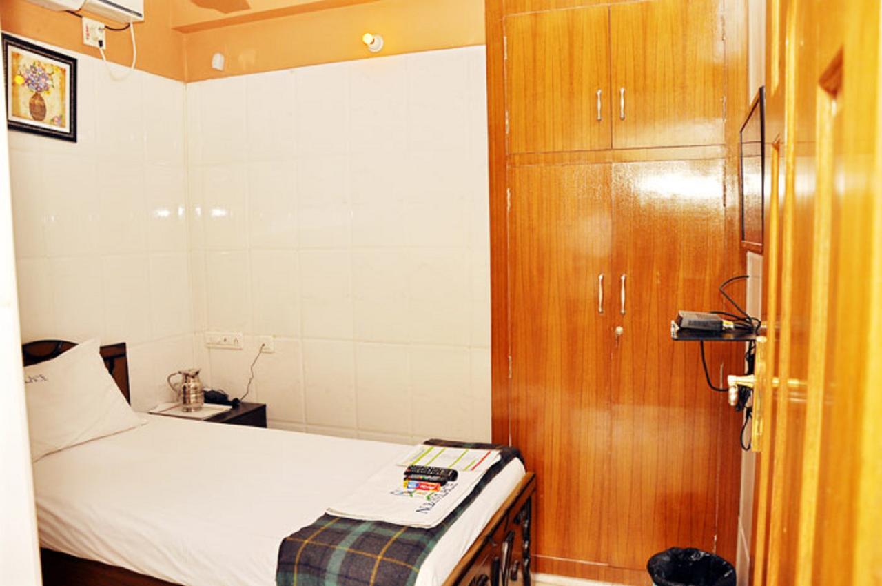 Nb Palace Chennai Dış mekan fotoğraf